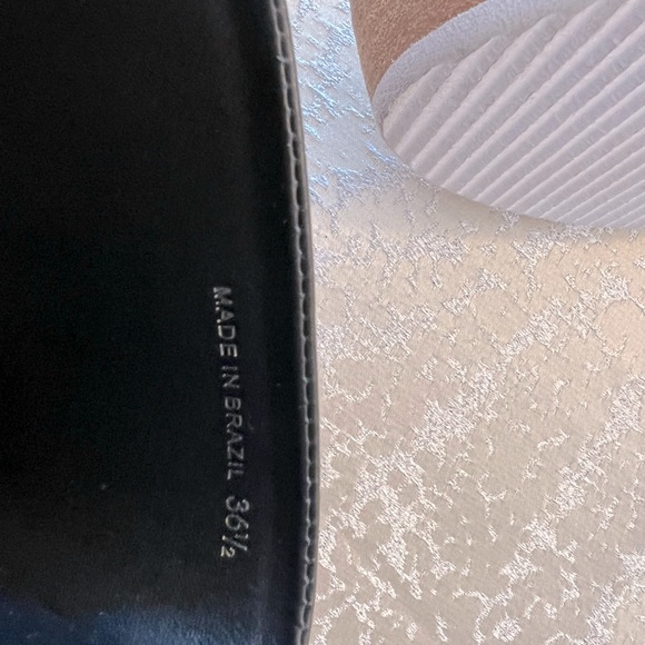 NWOT Tibi New York Black Leather Platform, Slip on, Mules. Comfortable & modern - Picture 7 of 7